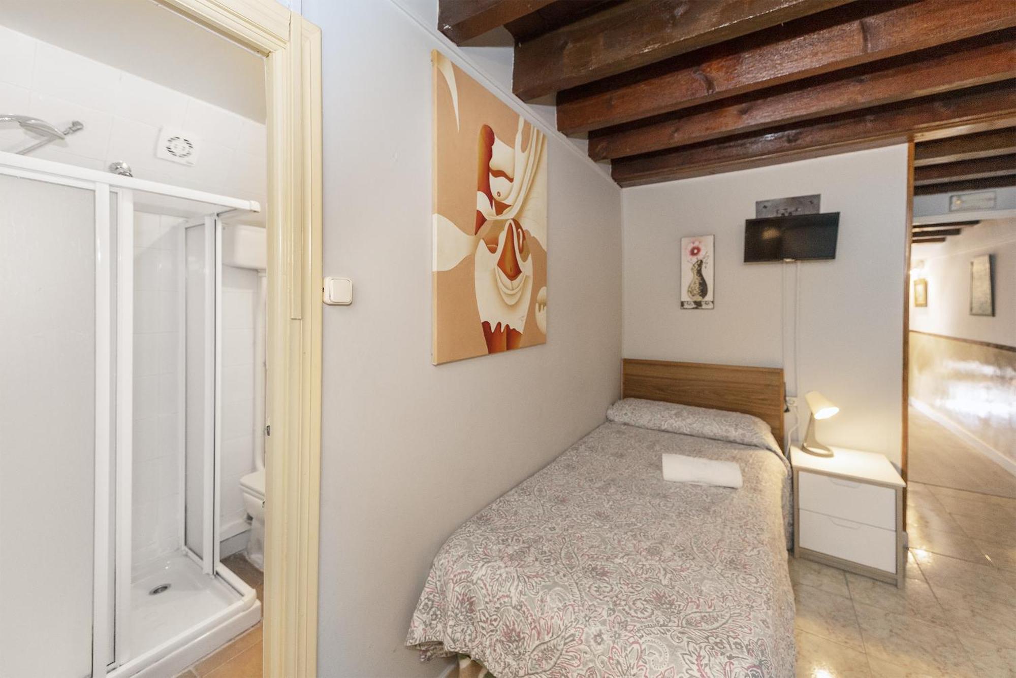 Pension Riosol Seville Exterior photo